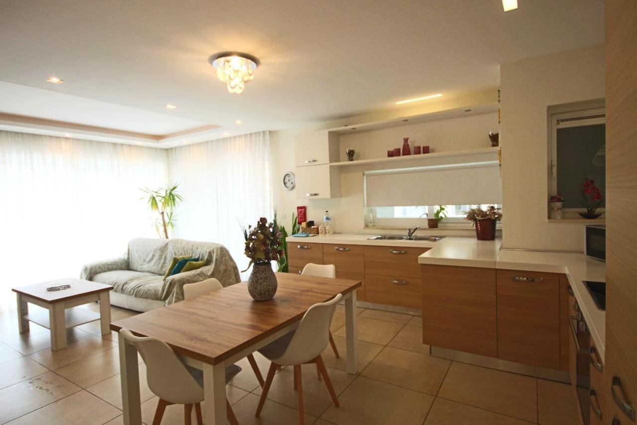 Apartment Summer Breeze