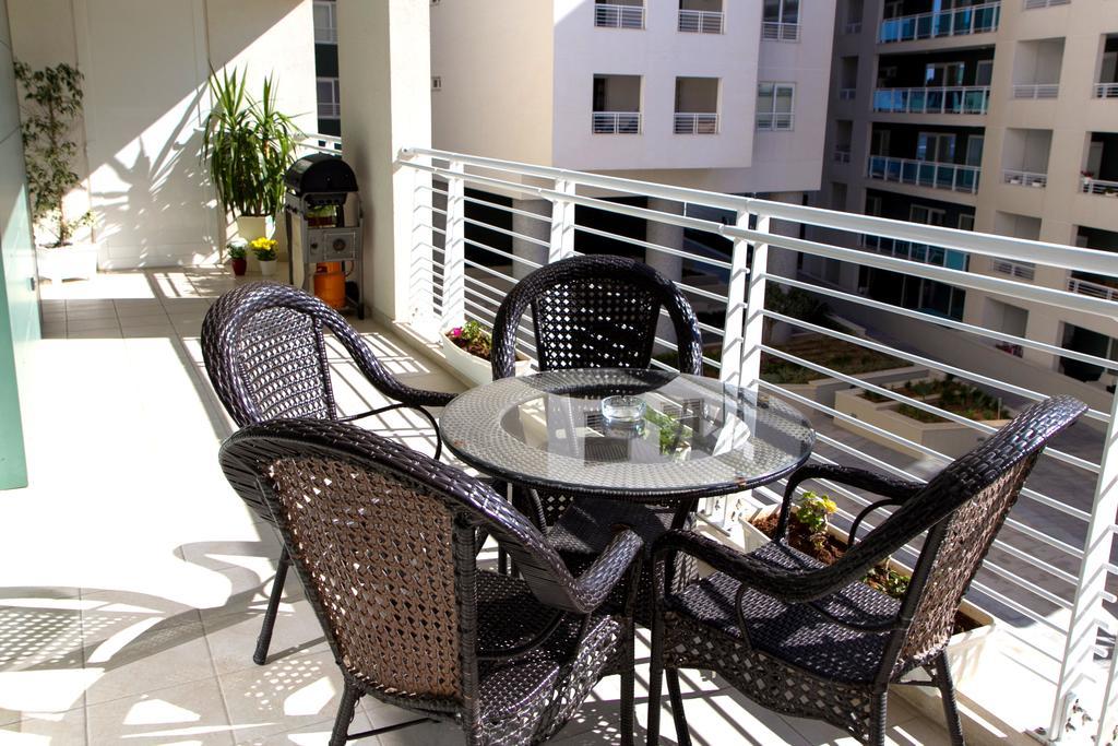 Summer Breeze Apartment *
